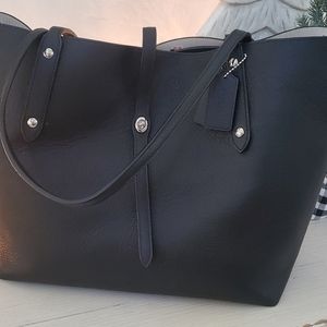 COACH Leather Market Tote - black pebbled leather with Floral lining.